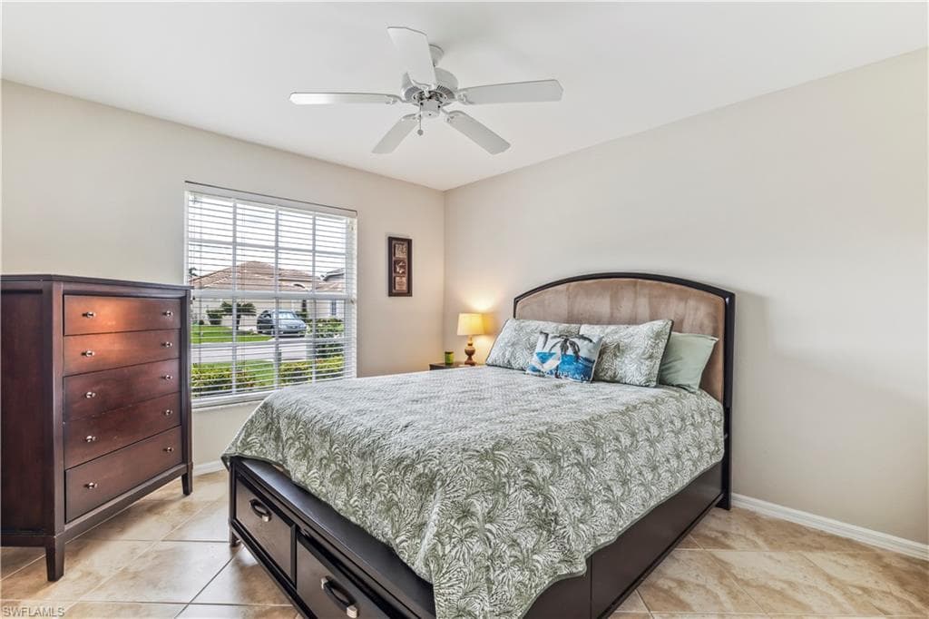 25530 Springtide CT, BONITA SPRINGS FL 34135-9