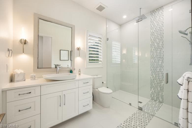 6145 Sea Grass LN, NAPLES FL 34116-21