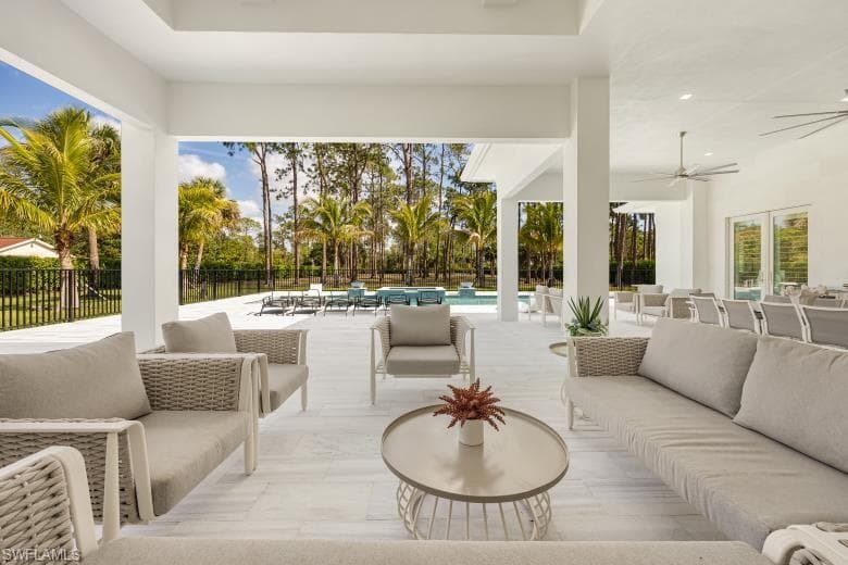 6145 Sea Grass LN, NAPLES FL 34116-30