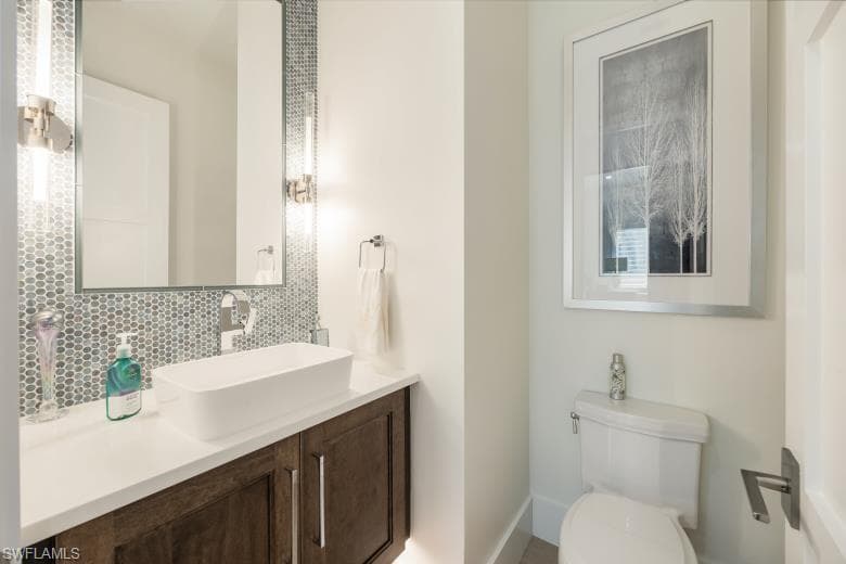 6145 Sea Grass LN, NAPLES FL 34116-24