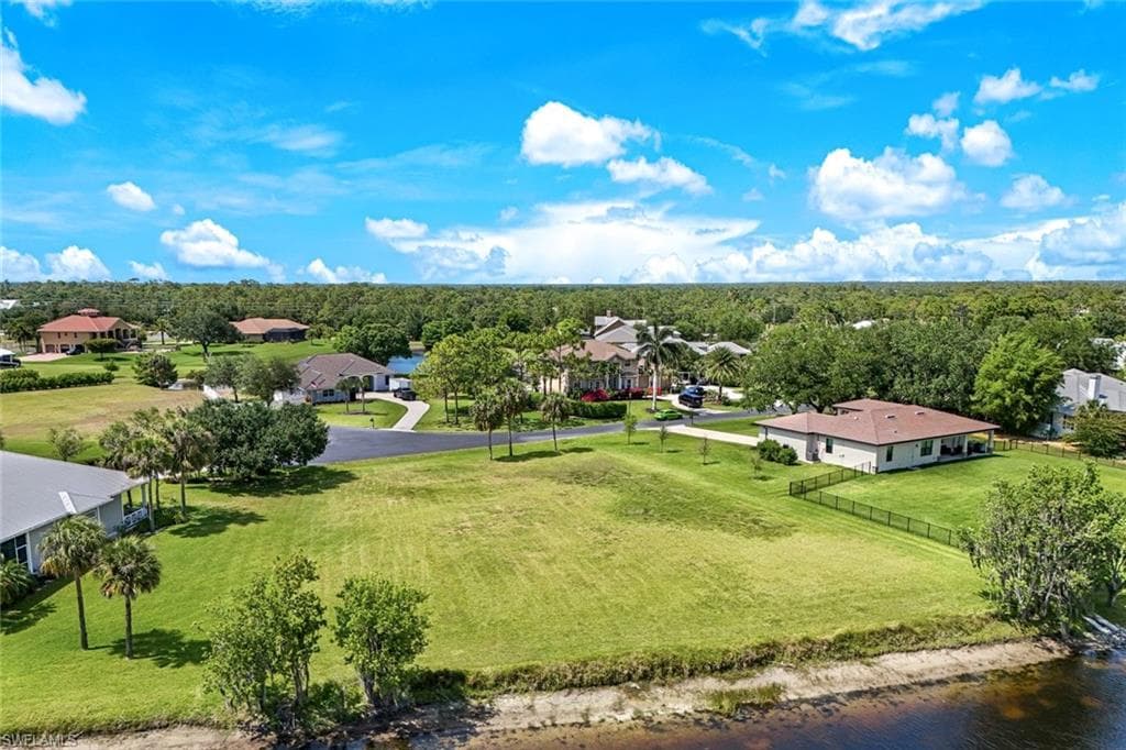 16620 Willow Point CT, ALVA FL 33920-4