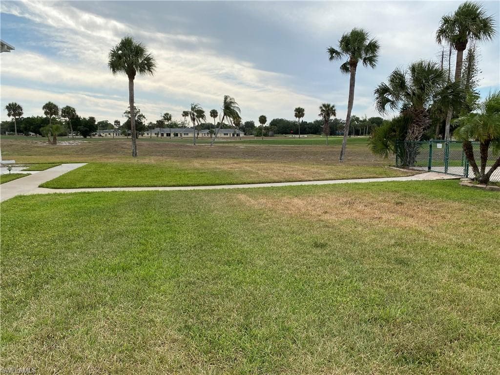 357 Joel BLVD # 112, LEHIGH ACRES FL 33936-32