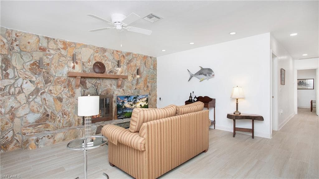 767 Glendale AVE, NAPLES FL 34110-8