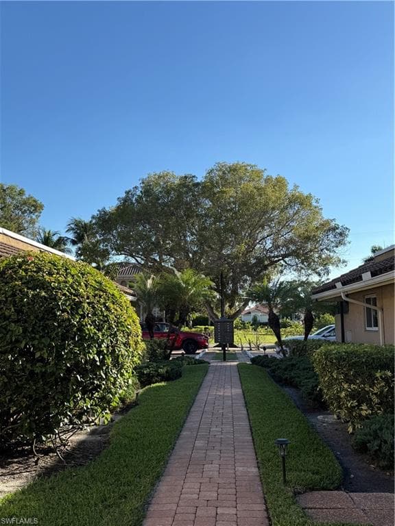 1523 Chesapeake AVE # B4, NAPLES FL 34102-41