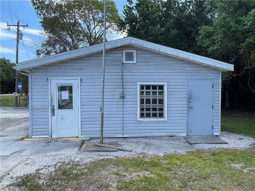 1134 Broadway ST-4