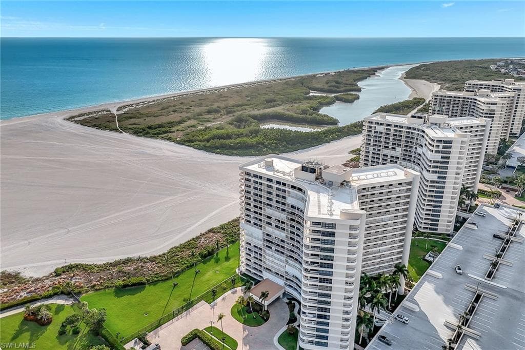 320 Seaview CT # 305, MARCO ISLAND FL 34145-25
