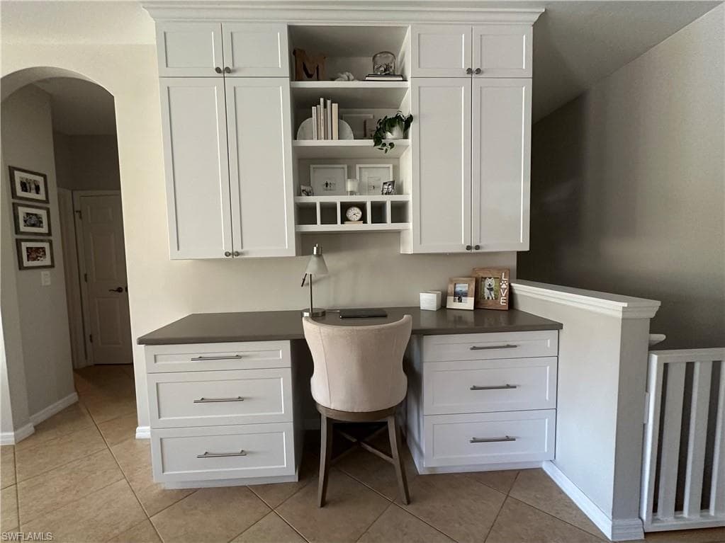 23420 Alamanda DR # 204, ESTERO FL 34135-4