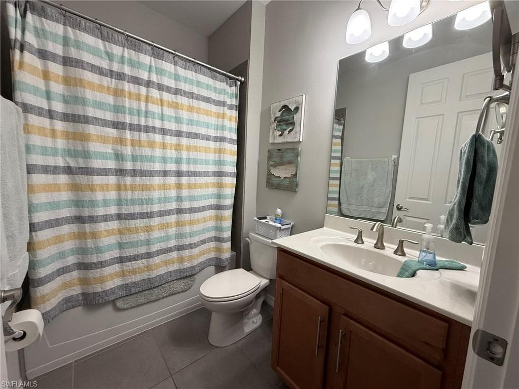 3916 King Edwards ST, FORT MYERS FL 33916-16