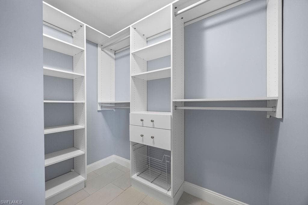 1429 Monarch CIR, NAPLES FL 34116-16