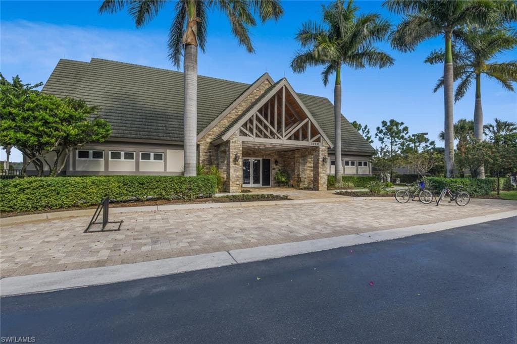 12009 Covent Garden CT # 3004, NAPLES FL 34120-31