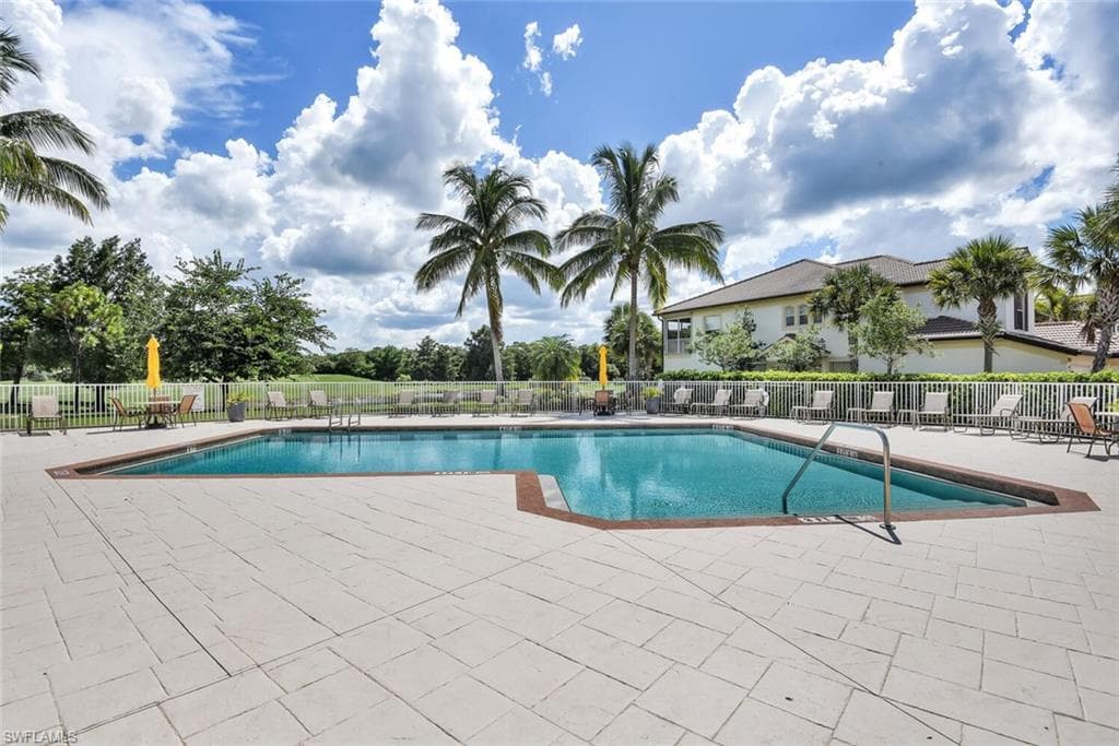 12009 Covent Garden CT # 3004, NAPLES FL 34120-29