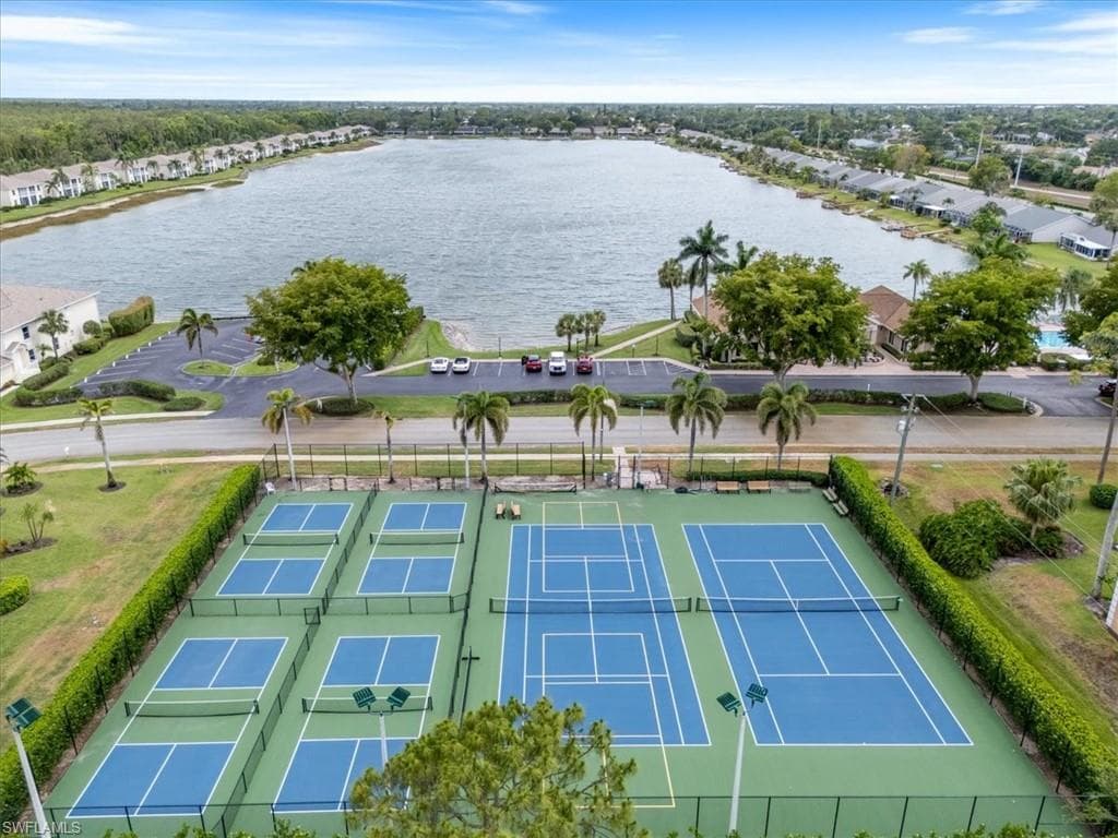 5192 Lochwood CT, NAPLES FL 34112-17