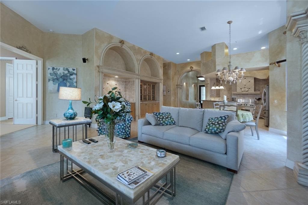 4248 Kensington High ST, NAPLES FL 34105-1