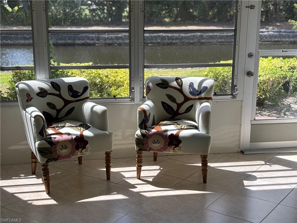 600 Valley Stream DR, NAPLES FL 34113-2