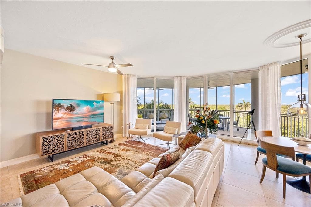 13675 Vanderbilt DR # 510, NAPLES FL 34110-5