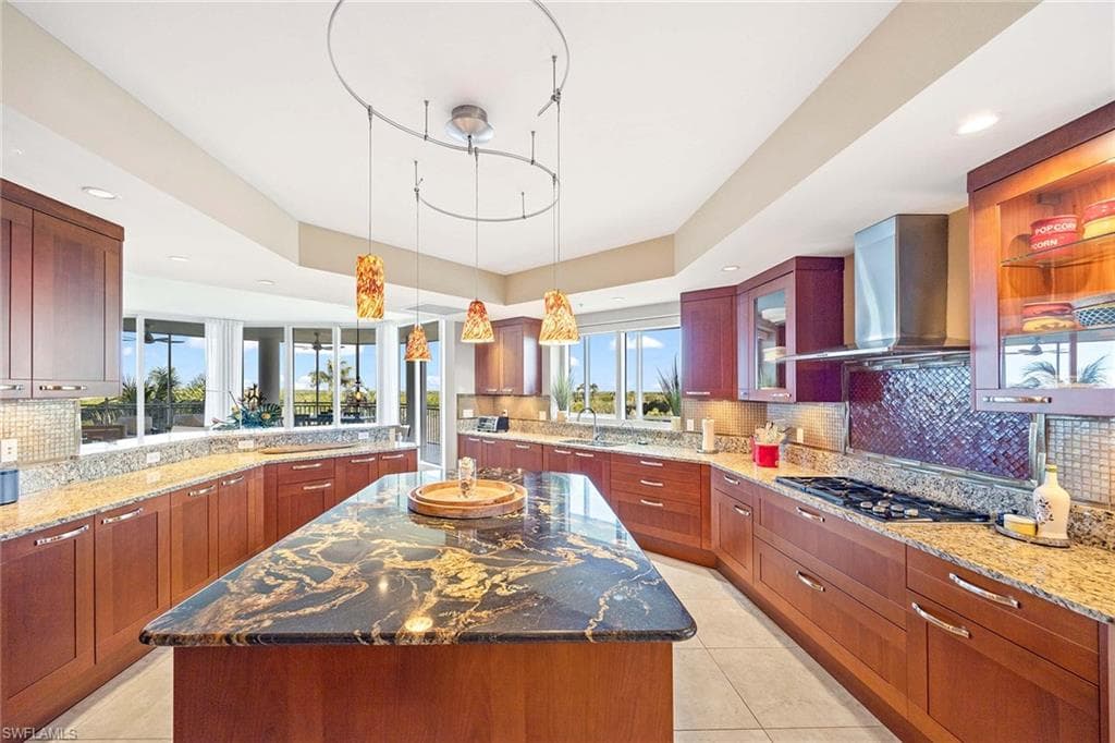 13675 Vanderbilt DR # 510, NAPLES FL 34110-12