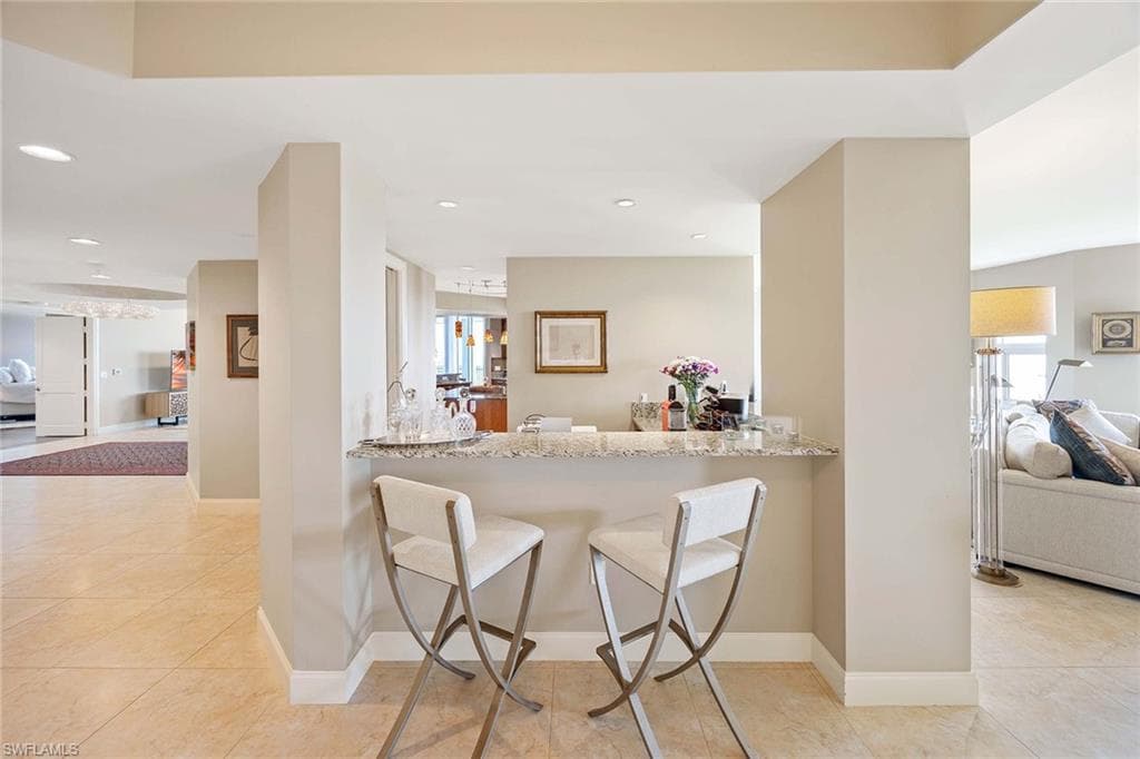 13675 Vanderbilt DR # 510, NAPLES FL 34110-18