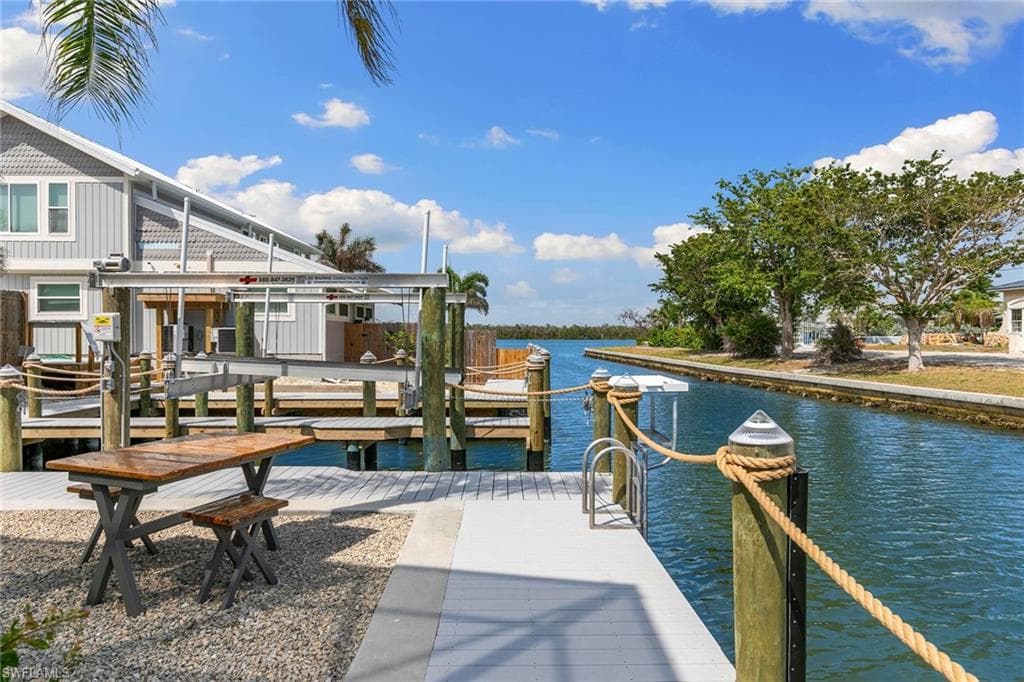 21531 Madera RD, FORT MYERS BEACH FL 33931-37