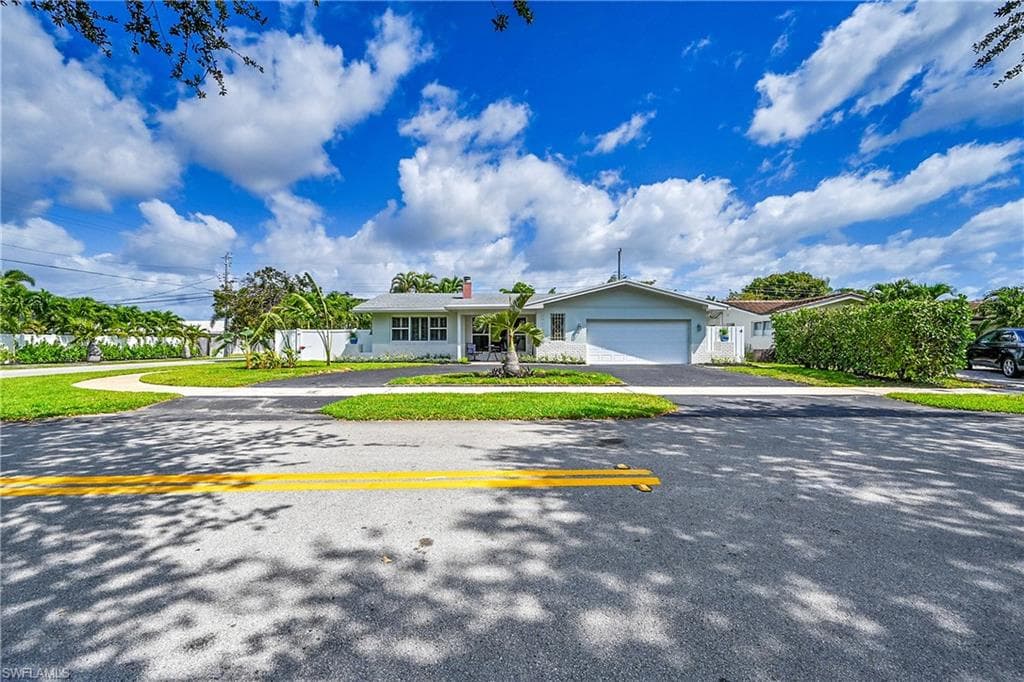 2133 NE 63rd CT, FORT LAUDERDALE FL 33308-3