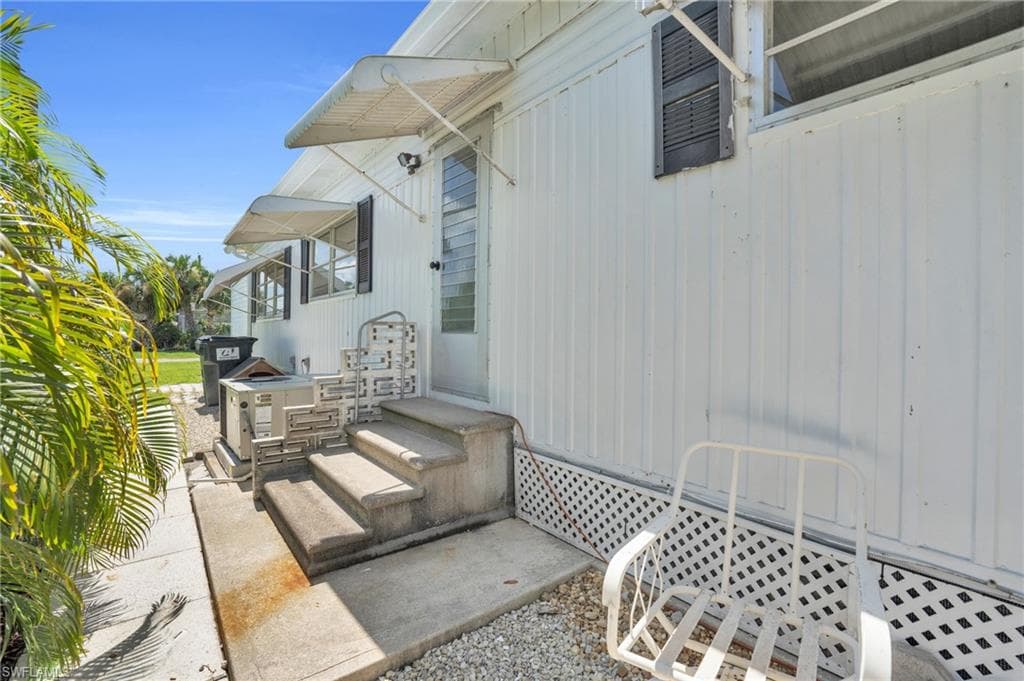 12890 Spencer ST, FORT MYERS FL 33908-26