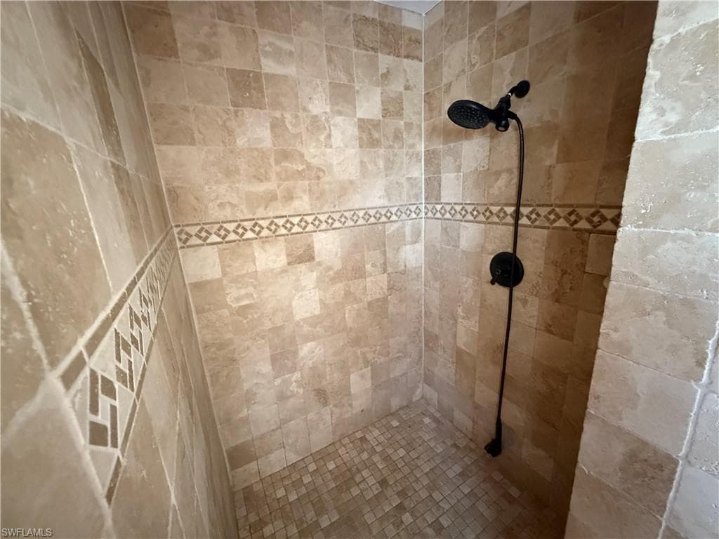 4335 18th AVE SE, NAPLES FL 34117-18