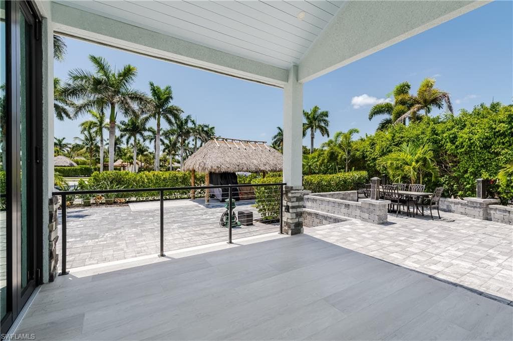 13613 Snapper LN, NAPLES FL 34114-5