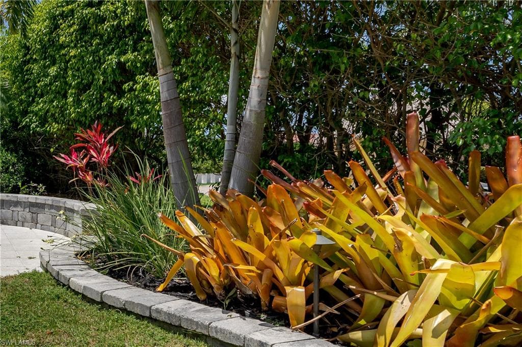 13613 Snapper LN, NAPLES FL 34114-41