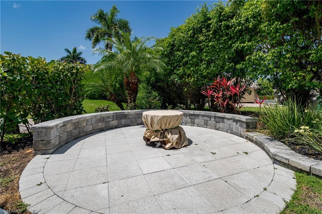 13613 Snapper LN, NAPLES FL 34114-33