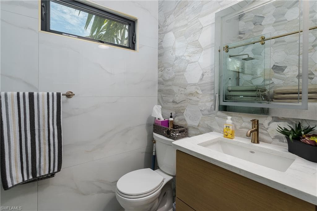 13613 Snapper LN, NAPLES FL 34114-14