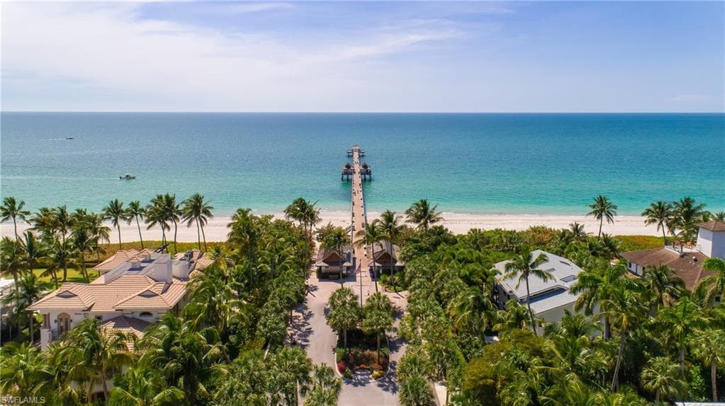 239 Torrey Pines PT, NAPLES FL 34113-42