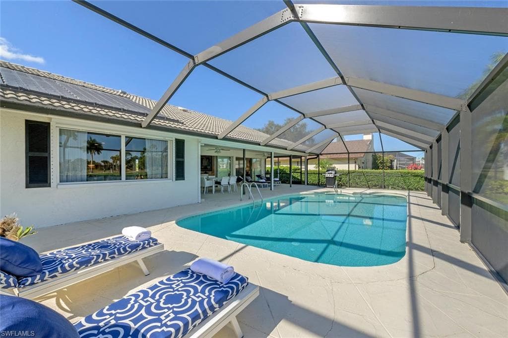 239 Torrey Pines PT, NAPLES FL 34113-8