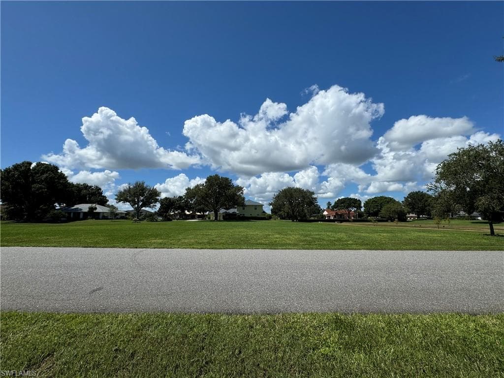 13 Meadowlake CIR S, LAKE PLACID FL 33852-3