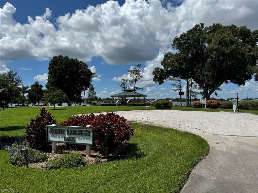 13 Meadowlake CIR S, LAKE PLACID FL 33852-7