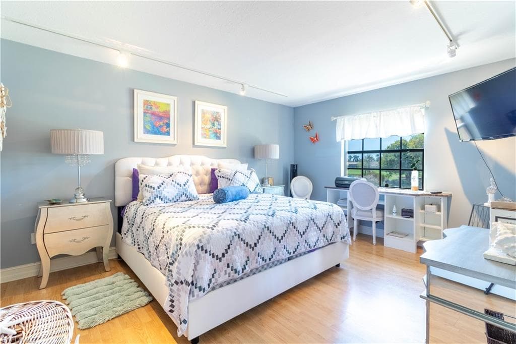 5535 Rattlesnake Hammock RD # 205, NAPLES FL 34113-7