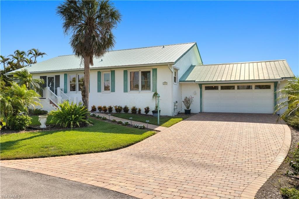 548 Chert CT, SANIBEL FL 33957-1