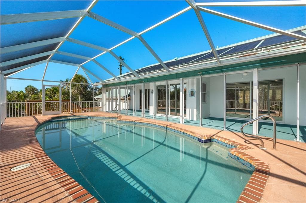 548 Chert CT, SANIBEL FL 33957-29