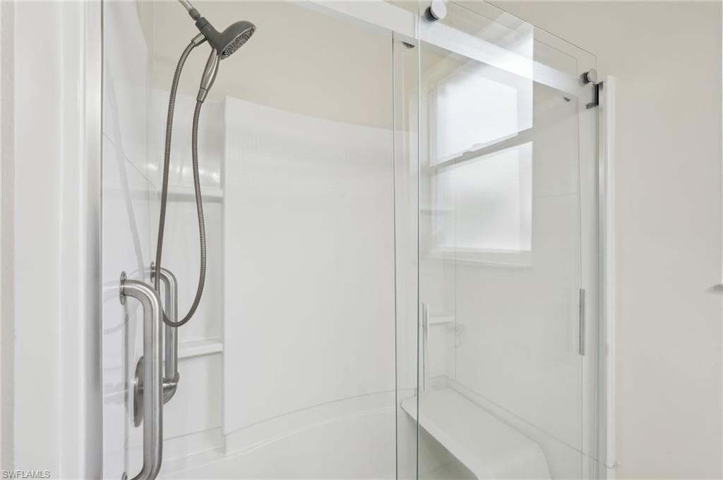 5541 Harborage DR, FORT MYERS FL 33908-25