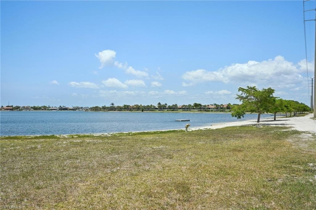 5541 Harborage DR, FORT MYERS FL 33908-6