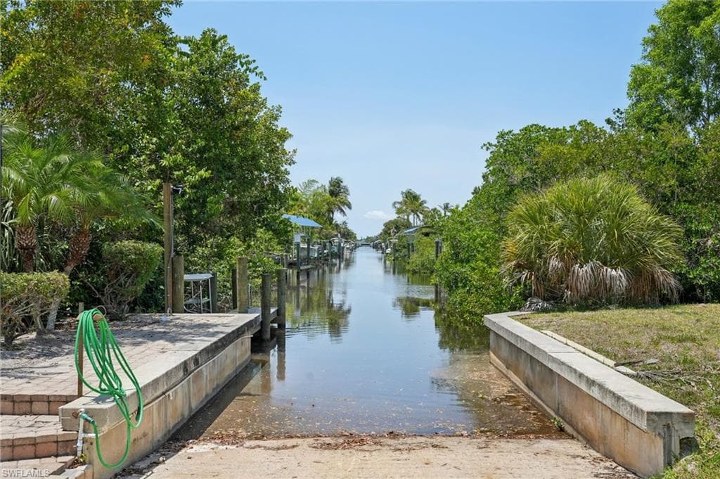 5541 Harborage DR, FORT MYERS FL 33908-48