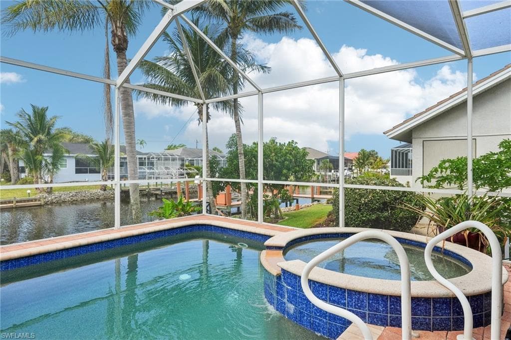 5541 Harborage DR, FORT MYERS FL 33908-43