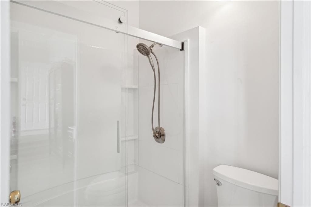 5541 Harborage DR, FORT MYERS FL 33908-30