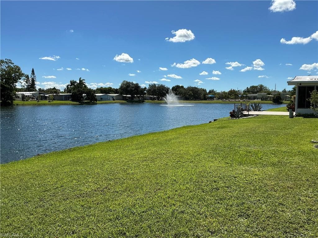 237 Eagle RD # 237, NAPLES FL 34114-1