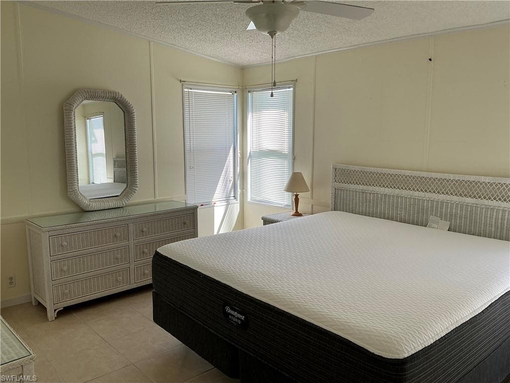 237 Eagle RD # 237, NAPLES FL 34114-12