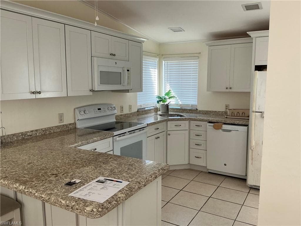 237 Eagle RD # 237, NAPLES FL 34114-9