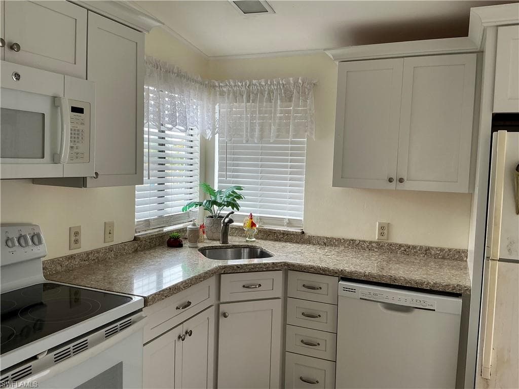 237 Eagle RD # 237, NAPLES FL 34114-10