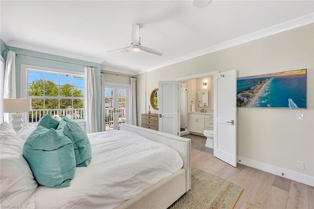 1500 Pelican AVE, NAPLES FL 34102-16