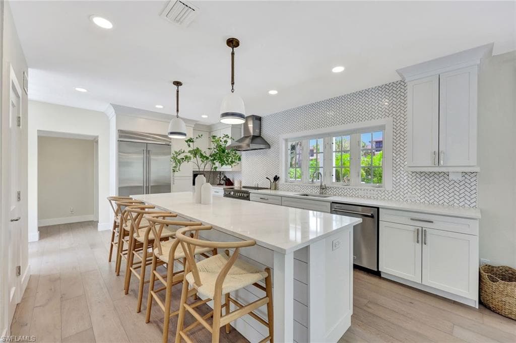 1500 Pelican AVE, NAPLES FL 34102-4