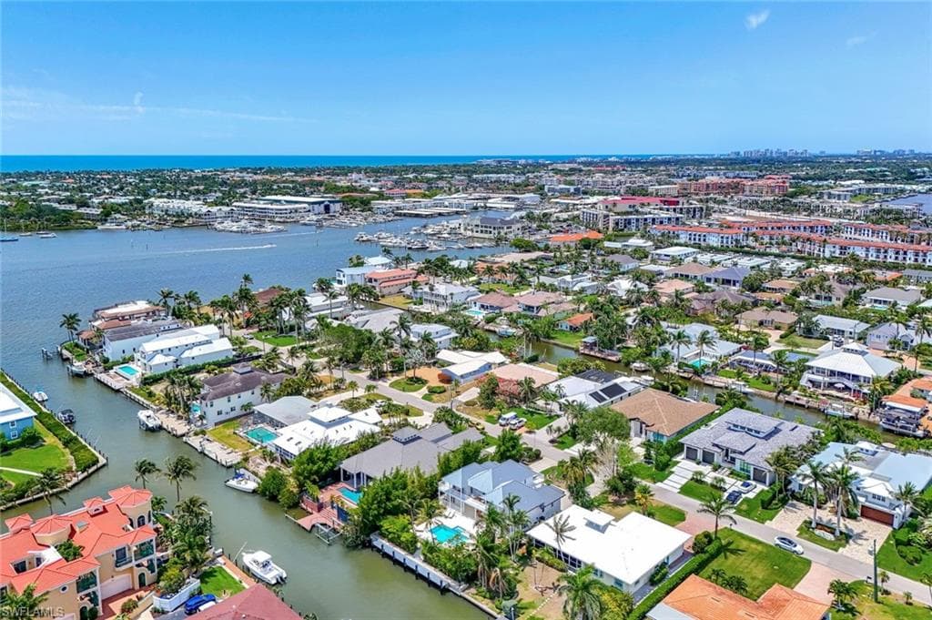 1500 Pelican AVE, NAPLES FL 34102-44