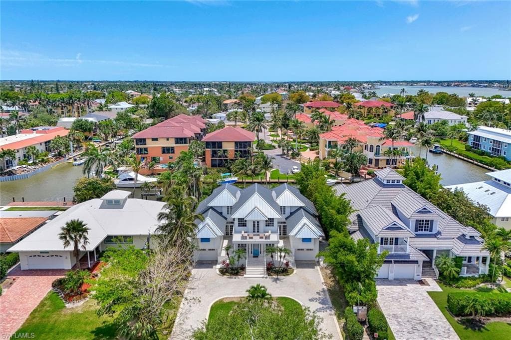 1500 Pelican AVE, NAPLES FL 34102-38