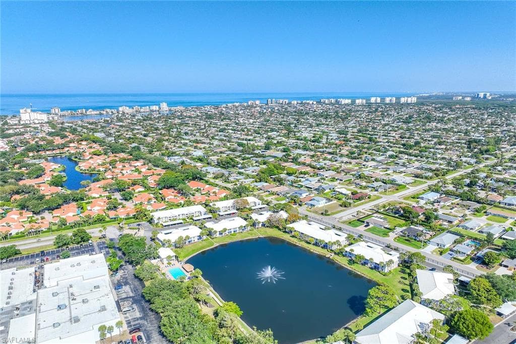 822 Gulf Pavillion DR # 202, NAPLES FL 34108-26